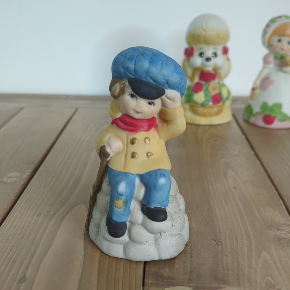 Vintage 1978 Jasco Merry Bells Boy Porcelain Bell Figure
